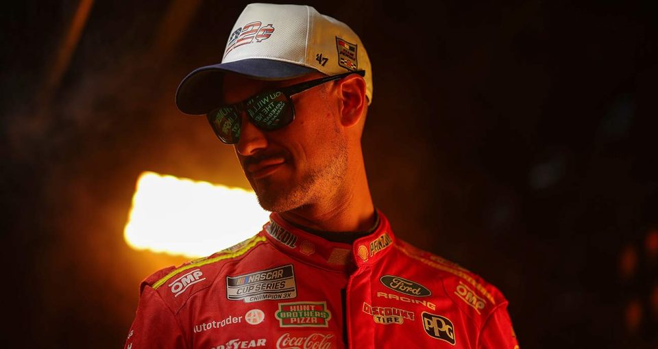 Logano’s Bristol brilliance lifts Penske