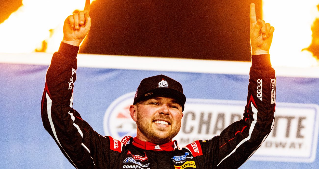 Riggs earns Truck Chase win at Charlotte