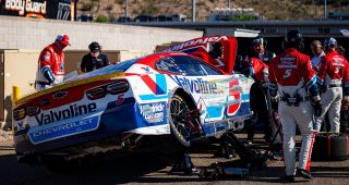 Larson Ncs Phx Crash 1.jpg