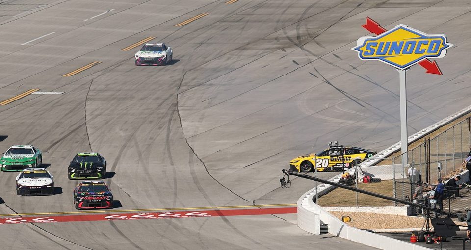 Bell spins into Talladega trouble early, derailing title bid